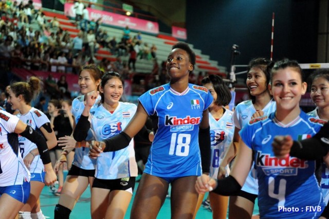 ไฟดับ! ต้องแข่งใหม่ แมทช์ตบสาวไทย-อิตาลี
ศึก WGP2016 สนาม 2