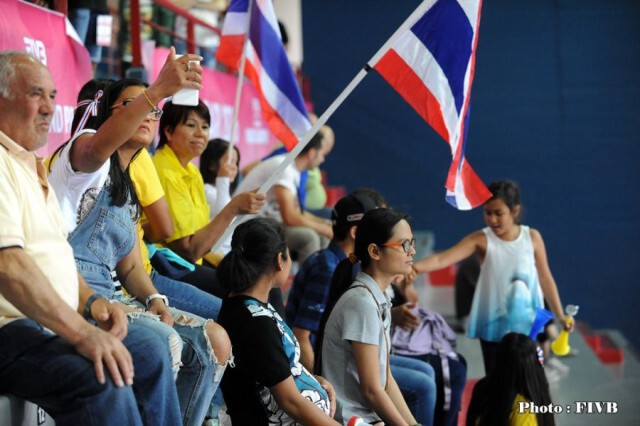 ตบลูกยางสาวไทย สุดต้าน! พ่ายเนเธอร์แลนด์ 3 เซ็ตรวด ศึก WGP2016 สนาม2