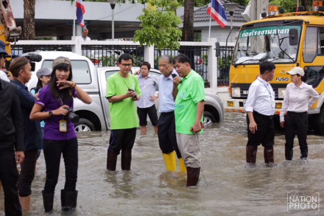 "สุขุมพันธุ์" ให้สัมภาษณ์เนชั่นทีวี "แก้ปัญหาน้ำท่วม กทม."