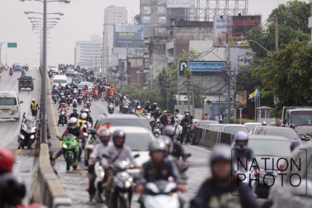 บันทึกภาพ...หน้าศาลอาญา รัชดาฯ หลังฝนกระหน่ำกรุง 21 มิ.ย. 59