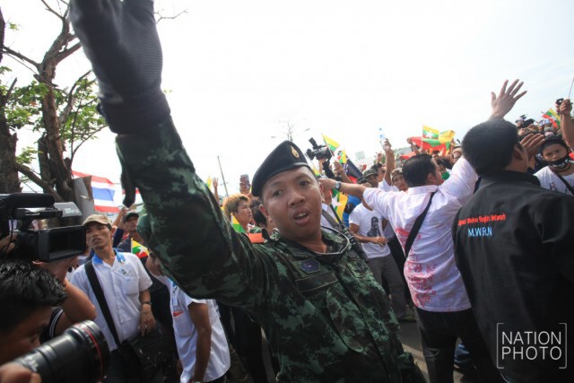 แรงงานเมียนมาร์ ไม่พอใจ ไม่ได้รับอนุญาตให้เข้าพบ "ซูจี"