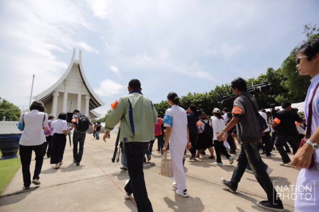 ภาพชุด "ธรรมกาย" เปิดวัด ท้าพิสูจน์ซุกซ่อนอาวุธ