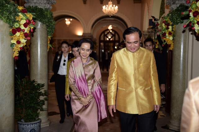 "ประยุทธ์" ต้อนรับ "ซูจี" เยือนไทย