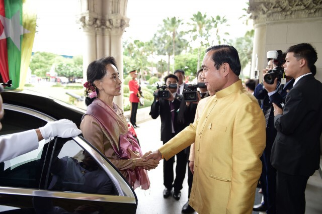 "ประยุทธ์" ต้อนรับ "ซูจี" เยือนไทย