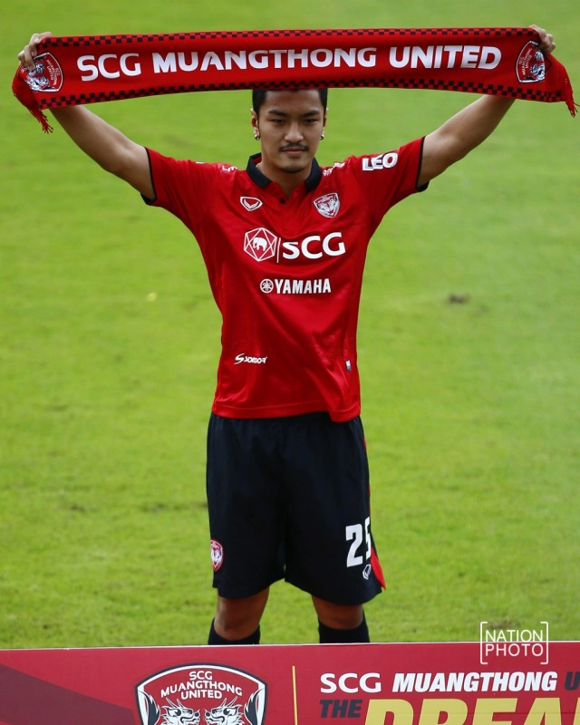 เมืองทองฯ เปิดตัว "อดิศร พรหมรักษ์" ประกาศไล่ล่าทุกแชมป์