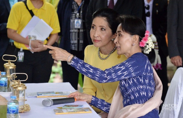 "ซูจี" เยี่ยมชมหมู่บ้านตัวอย่าง ศก.พอเพียง บ้านหัวอ่าว - สามพรานโมเดล จ. นครปฐม