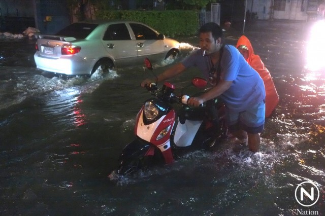 ฝนถล่มกรุง! 
"บางกะปิ" อ่วม สูงสุด 88 มิลลิเมตร