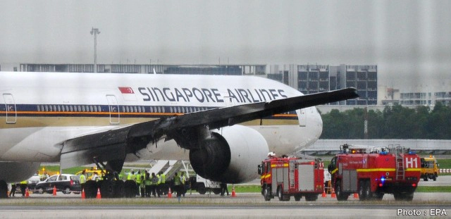 ไฟไหม้ปีกเครื่องบินสิงคโปร์แอร์ไลน์