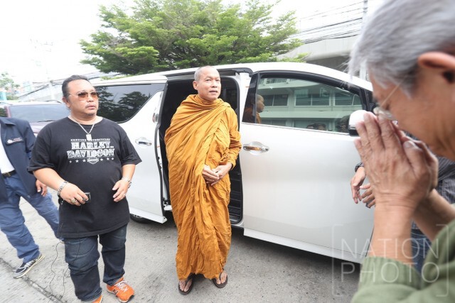 พุทธะอิสระ เข้าแจ้งความเอาผิด องอาจ พร้อมศิษย์วัดธรรมกาย