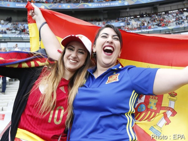 อิตาลีโชว์เหนือ! ชนะสเปน แชมป์เก่า 2-0 
ลิ่ว 8 ทีมสุดท้าย ยูโร2016