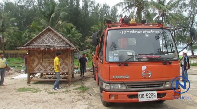 สนธิกำลังนับร้อยบุกรื้อร้าน
รุกริมหาดลายัน
ชาวบ้านโวยไม่เช็คบิลรายใหญ่