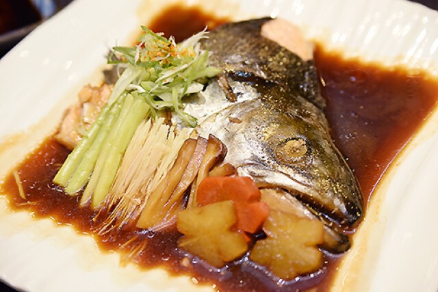 อร่อยปักหมุด : Sushi Hana สาขาอาคาร Fifty Fifth Avenue ทองหล่อซอย 2