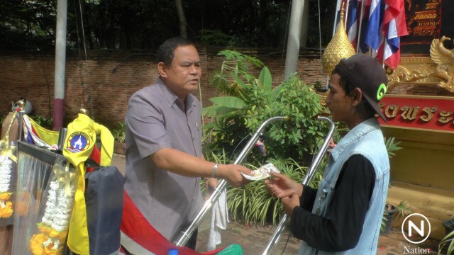 หนุ่มพิษณุโลก เดินทั่วประเทศ เทิดพระเกียรติในหลวง