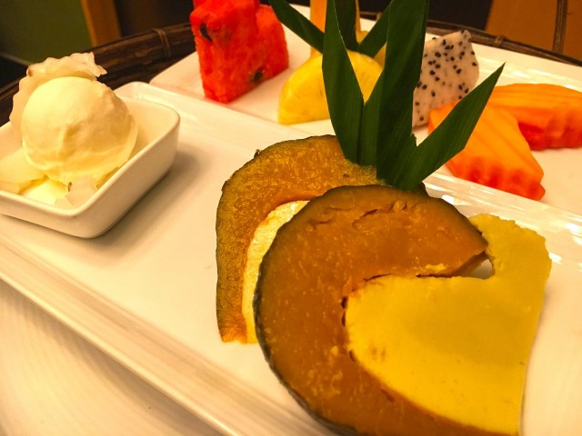 อร่อยปักหมุด : ห้องอาหาร Basil ร้านอาหารไทย โรงแรม Sheraton Grande Sukhumvit