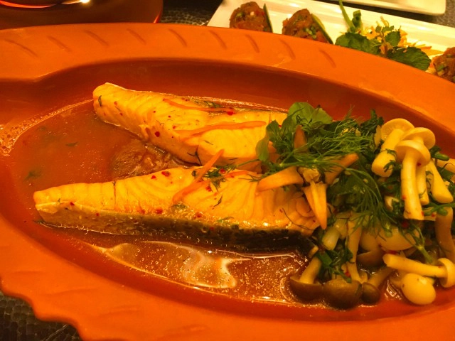 อร่อยปักหมุด : ห้องอาหาร Basil ร้านอาหารไทย โรงแรม Sheraton Grande Sukhumvit