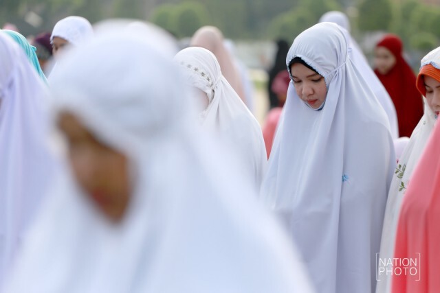 ปชช.จ.ยะลากว่า 3,000 คน ร่วมละหมาดวันตรุษอีดิ้ลฟิตรี