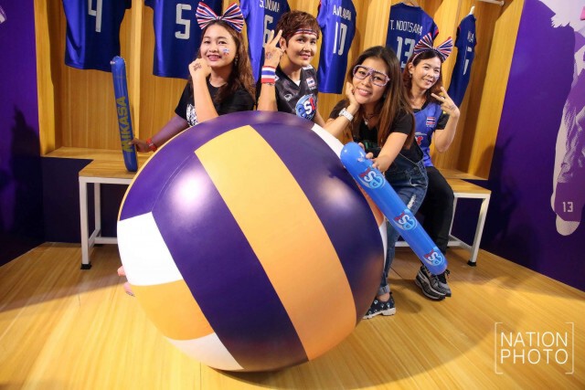 เชียร์สุดใจ!  ทีมลูกยางสาวไทย ตบบราซิล ศึก WGP2016