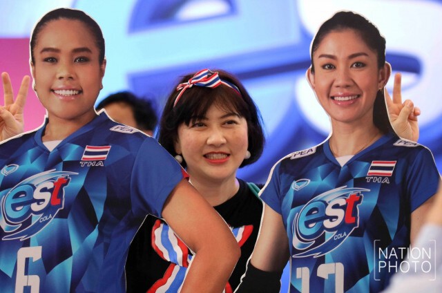 เชียร์สุดใจ!  ทีมลูกยางสาวไทย ตบบราซิล ศึก WGP2016