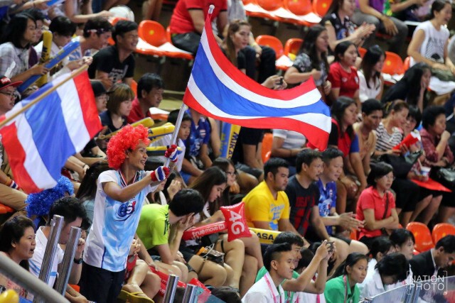 ภาพชุด : สู้เต็มที่...ลูกยางสาวไทยปะทะสาวแซมบ้า  แพ้...แต่ได้ใจกองเชียร์