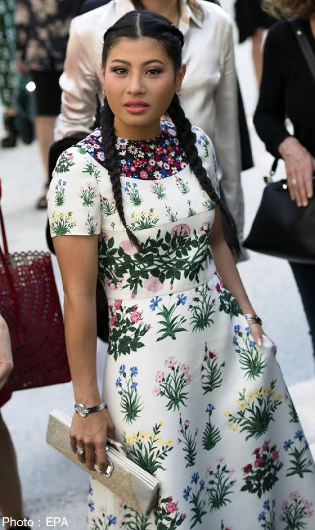 พระองค์เจ้าสิริวัณณวรีนารีรัตน์ เสด็จทอดพระเนตรแฟชั่นโชว์ที่ปารีส