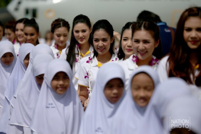 ผู้เข้าประกวดนางสาวไทย 59 ร่วมกิจกรรมในจ.นราธิวาส