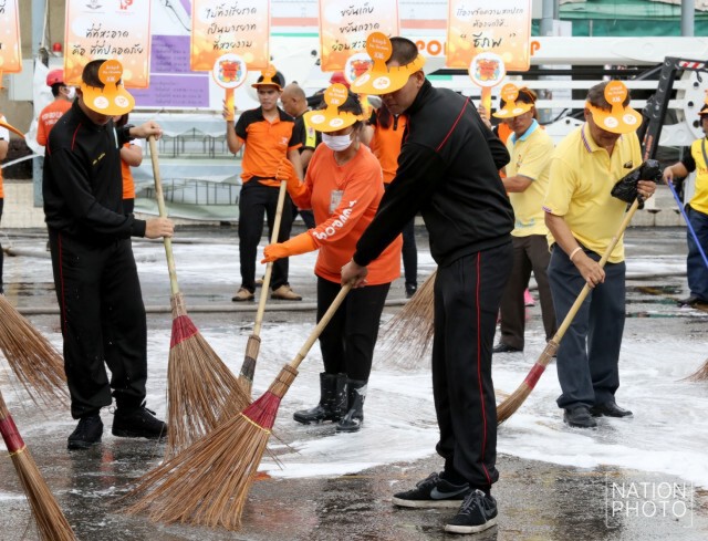 จตุจักร Big Cleaning Day ปี 59 ปรับปรุงภูมิทัศน์ตลาด