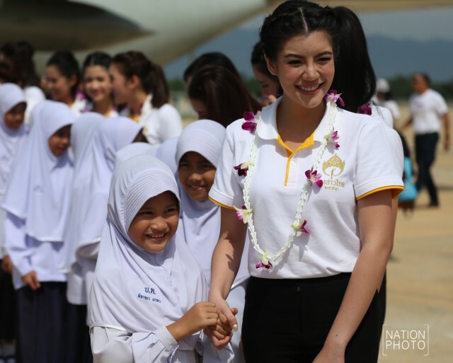 ผู้เข้าประกวดนางสาวไทย 59 ร่วมกิจกรรมในจ.นราธิวาส