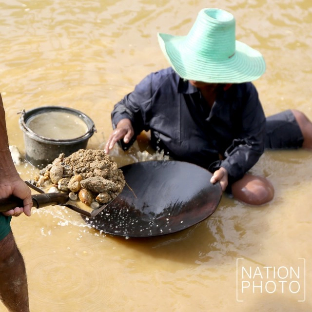 ทองคำ
ขุมทรัพย์สุดปลายด้ามขวาน
บ้านภูเขาทอง @ สุคิริน นราธิวาส