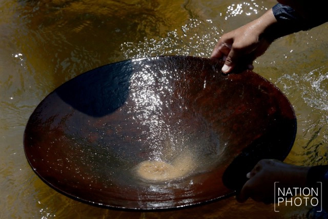 ทองคำ
ขุมทรัพย์สุดปลายด้ามขวาน
บ้านภูเขาทอง @ สุคิริน นราธิวาส