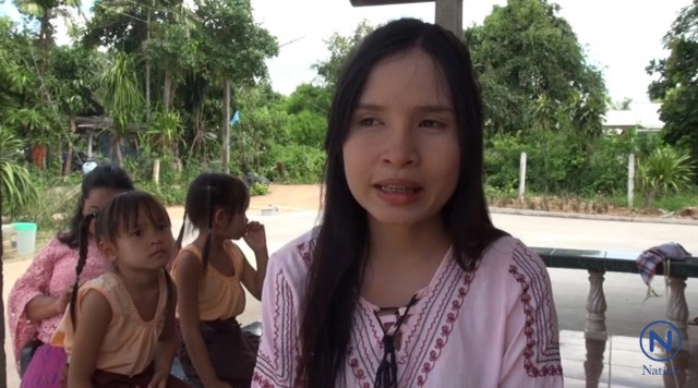 แฝดไอดอลเว้าอีสานแฟนเพจเพียบ