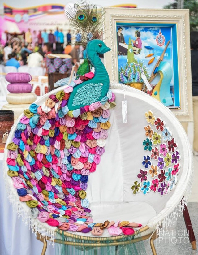 งานประกวดเส้นไหม ผ้าไหมตรานกยูงพระราชทาน
และผลิตภัณฑ์หม่อนไหม ประจำปี 2559