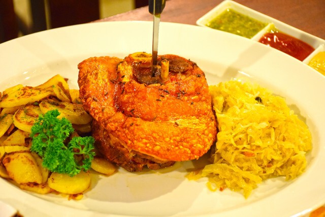 อร่อยปักหมุด : Paulaner Garden Restaurant ร้านอาหารและเครื่องดื่มสไตล์เยอรมัน นนทบุรี