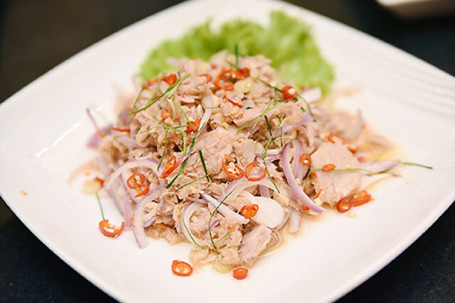 อร่อยปักหมุด : Octagon Bar, Rooftop Bar ชั้น 4 อาคารเมอคิวรี่วิล ชิดลม
