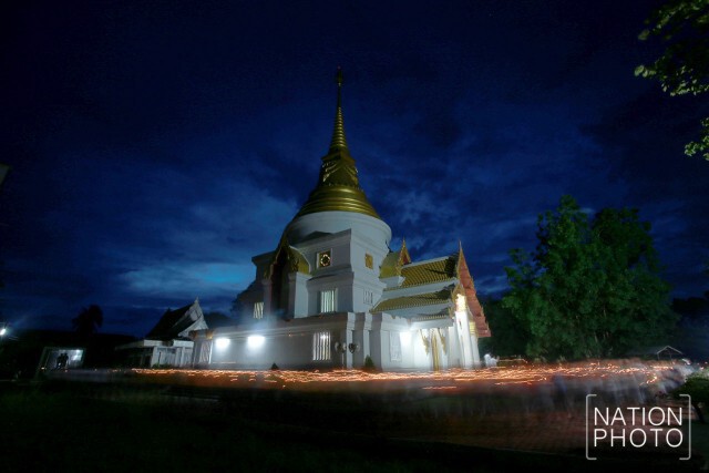 พุทธศาสนิกชนชาวยะลา ร่วมเวียนเทียน ณ วัดเมืองยะลา พระอารามหลวง