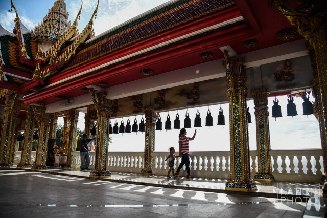 พุทธศาสนิกชน ร่วมทำบุญวันอาสาฬหบูชา หล่อเทียนวันเข้าพรรษา