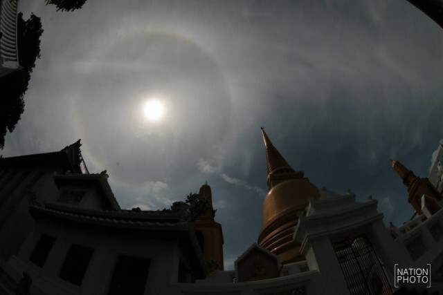 พระอาทิตย์ทรงกลด เหนือวัดบวรฯ