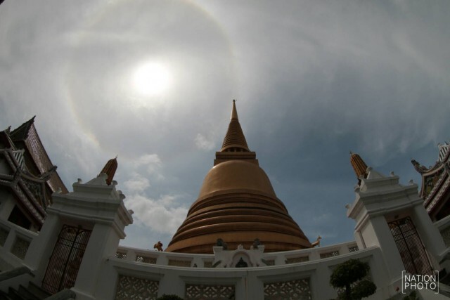 พระอาทิตย์ทรงกลด เหนือวัดบวรฯ