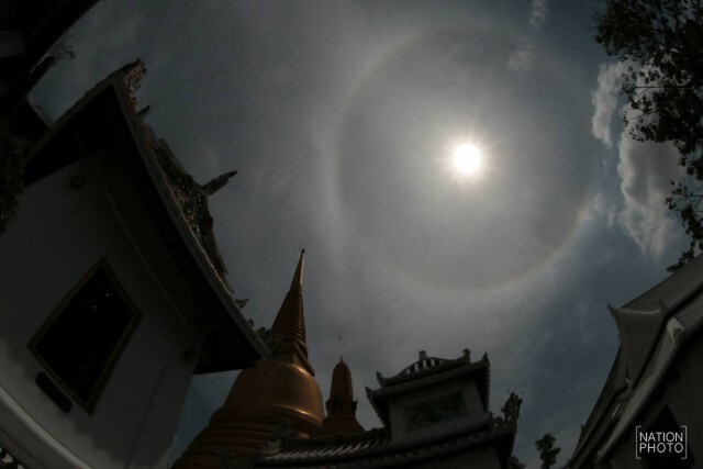 พระอาทิตย์ทรงกลด เหนือวัดบวรฯ
