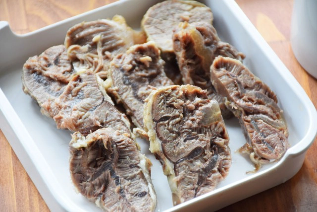 อร่อยปักหมุด : ร้าน howzit cafe & eatery หม้อไฟต้มยำมันกุ้ง รามคำแหง 24