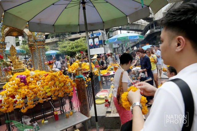 พลังศรัทธา ท้าวมหาพรหม สี่แยกราชประสงค์