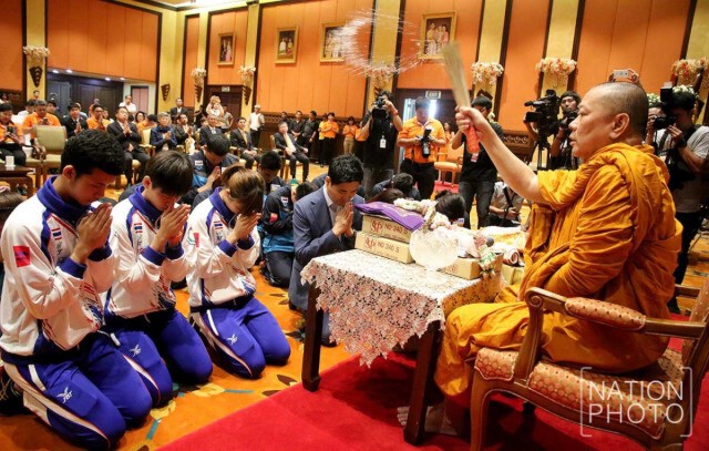 "เจ้าคุณธงชัย" ให้พรทัพยกน้ำหนัก-เทควันโด คว้าเหรียญทองโอลิมปิก