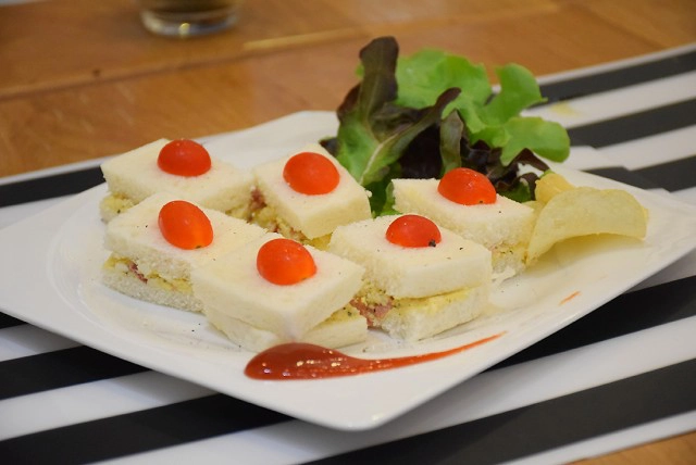 อร่อยปักหมุด : Hen House อาหารสุขภาพ โครงการเวนิช ดิ ไอริช ถนนวัชรพล รามอินทรา