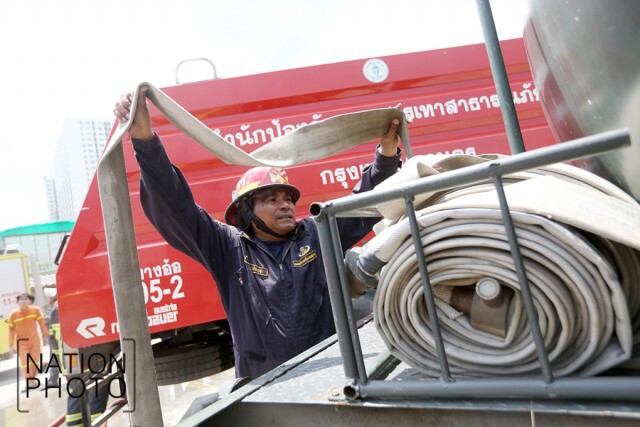 ภาพชุด : ไฟไหม้เมเจอร์ฯ ปิ่นเกล้า