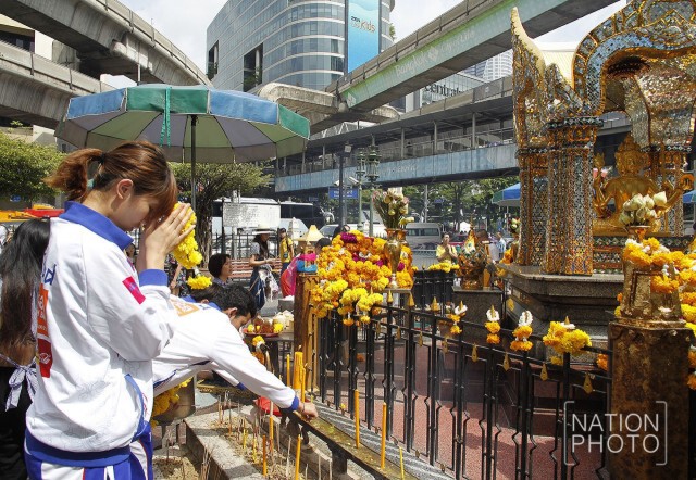 ทัพนักกีฬาเทควันโด้ชุดลุยโอลิมปิก เข้าขอพรที่ศาลท้าวมหาพรหม