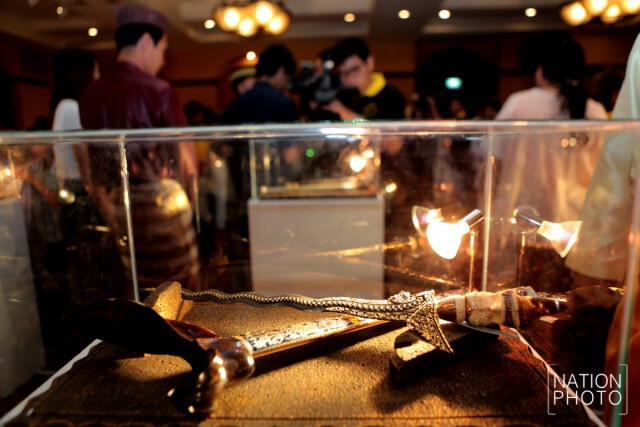 = งานรวมกริช =