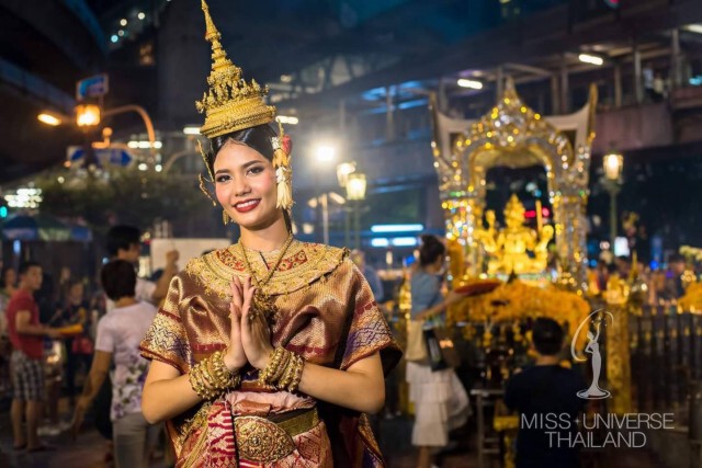 "น้ำตาล" ชลิตา รำแก้บนถวายท้าวมหาพรหม หลังคว้ามงกุฎ  Miss Universe Thailand 2016