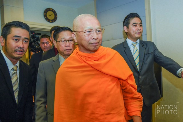 พระวัดธรรมกาย เข้าให้ปากคำดีเอสไอ 
วอนสื่อ! เรียกสรรพนามพระให้เหมาะสม