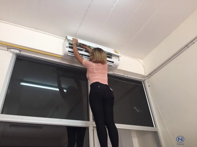 ช่างแอร์สาวในตำนาน โชว์สเต็ปล้างแอร์สุดพริ้ว!