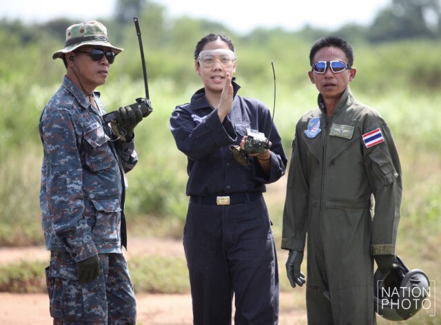 นักบินหญิงรุ่นแรก...ร่วมฝึกยังชีพในป่า