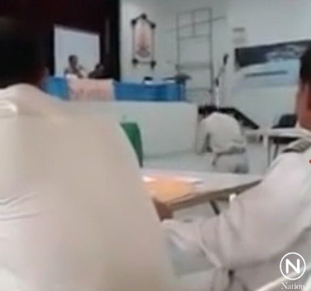 คลิปผญบ.ก้มกราบ พ่นพิษ
เด้งฟ้าผ่า! 2 นอภ. ช่วยราชการกรมการปกครอง